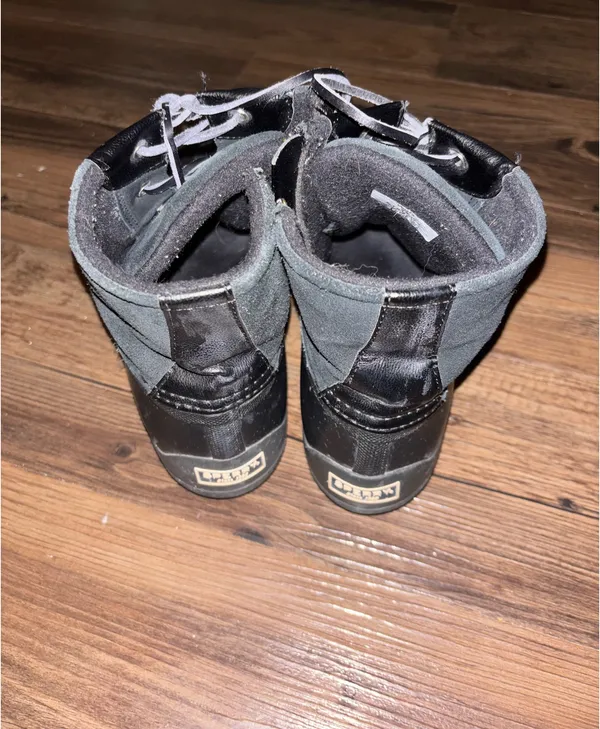 Women’s sperry duck boots  - Image 3