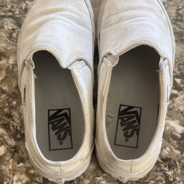 Vans Women's Cream Slip-On Sneakers / Q7 - Image 3