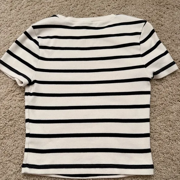 Express Classic Navy and White Striped Cropped Tee - Image 2