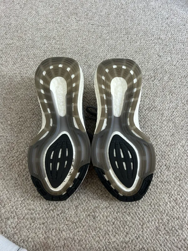 Adidas Ultraboost - Image 2