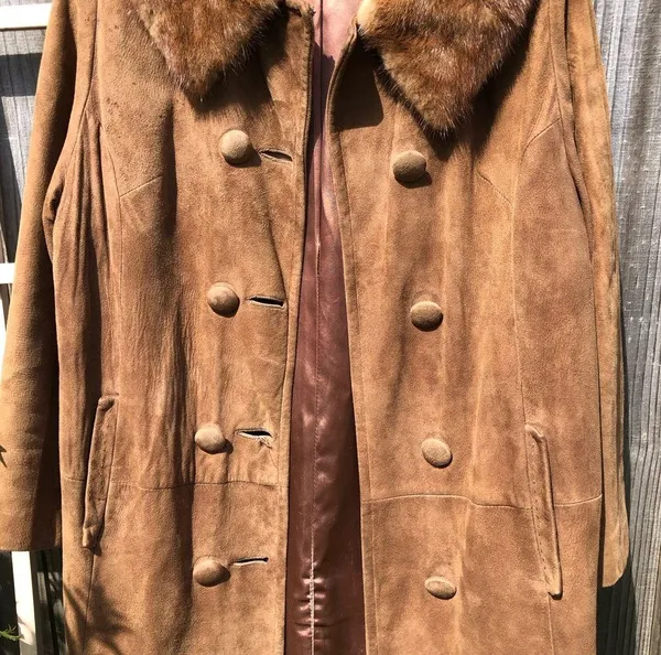 Vintage Suede Double Breasted Coat with Fur Collar M/L - Image 2
