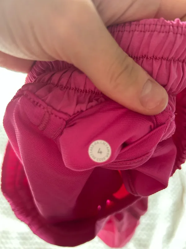 Lululemon Hottie Hot Shorts 2.5" Low-Rise 4 - Image 3