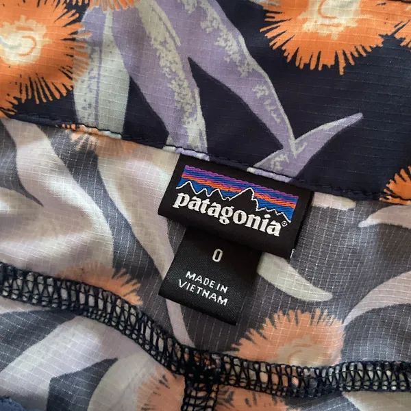 Patagonia Floral Short Women Size 0 Tropical Print Outdoor Hiking Travel - Image 6