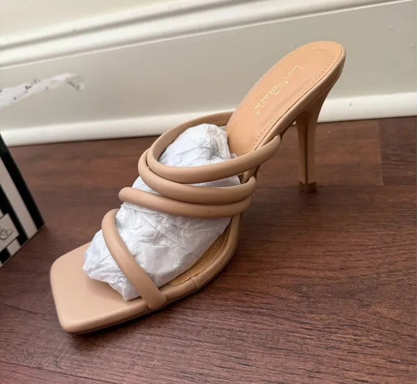Nude heels Tan Size 7.5 - Image 3