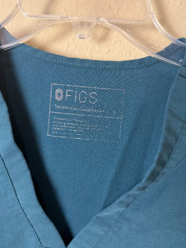 FIGS Casma Three Pocket Scrub Scrubs Top Teal Size Small - Image 3