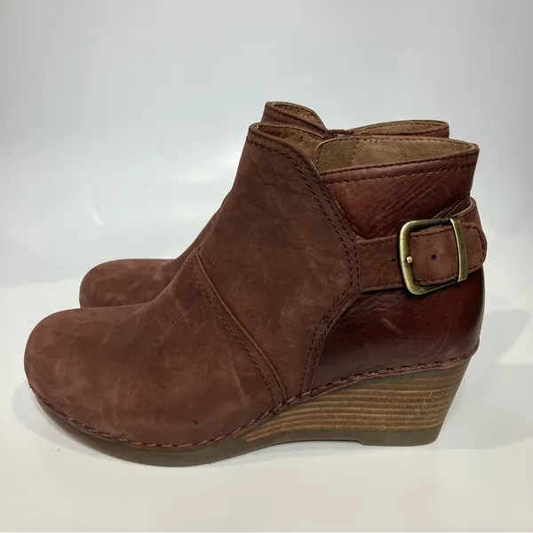 Dansko Shirley wedge ankle bootie maroon leather women’s size 36‎ comfort shoes - Image 6