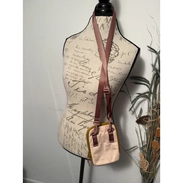 Lululemon‎ Easy Access Crossbody One Size - Image 4