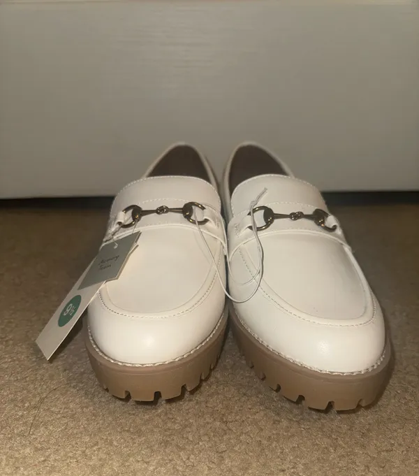 White target a new day loafers with gold chain accent nwt - Image 8