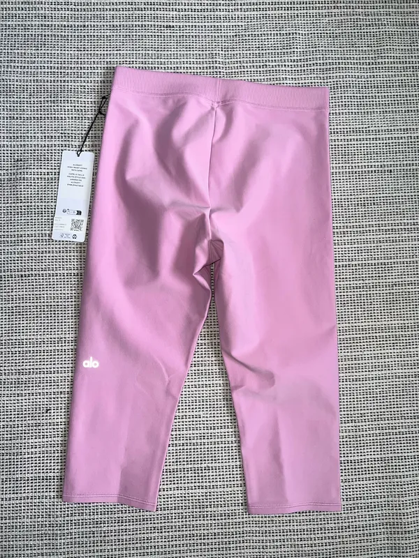 Alo Alosoft High-Waist Iconic 90's Capri - Medium - Image 4