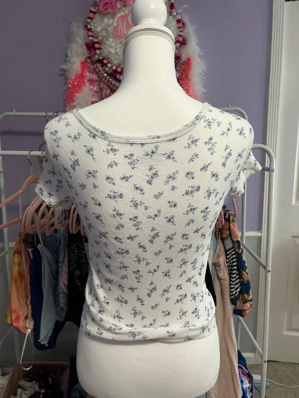 Hollister Top Crop White - Image 2