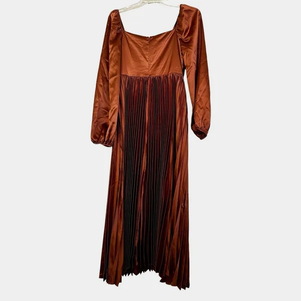 ZOE AND CLAIRE Long Sleeve Pleated Midi Dress in Sienna - Image 6