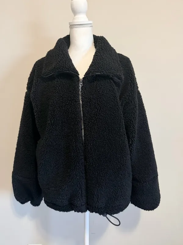 Lululemon Cinchable Fleece Cozy Zip-Up Black womens size 12 - Image 6