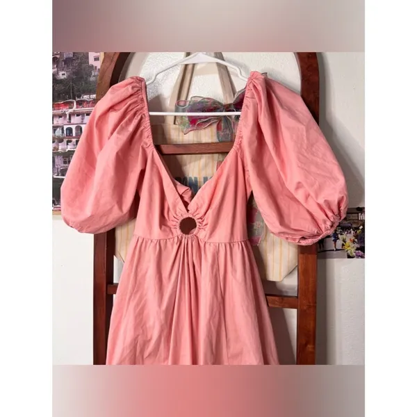 Abercrombie and Fitch O-Ring Backless Midi Puff Sleeve Dress Pink - Image 4