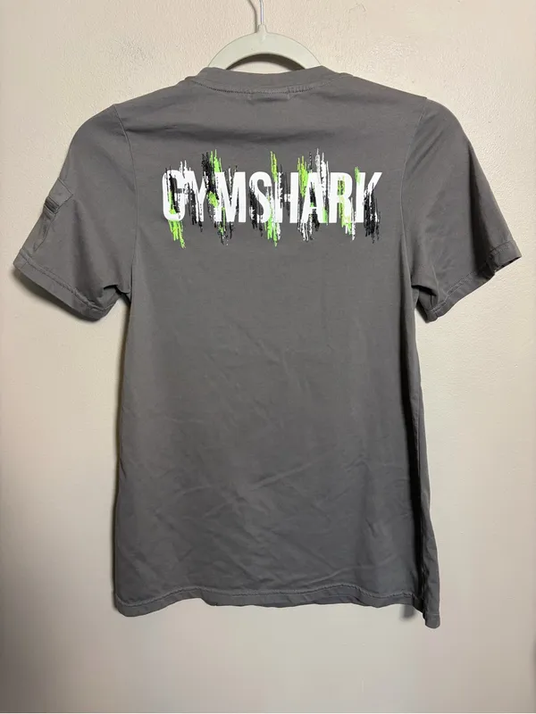 Gymshark Non Stop Tee women’s gray w pocket - Image 2