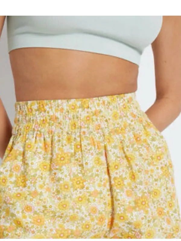 Billabong Yellow Floral Love to Lounge Shorts NWT - Image 3