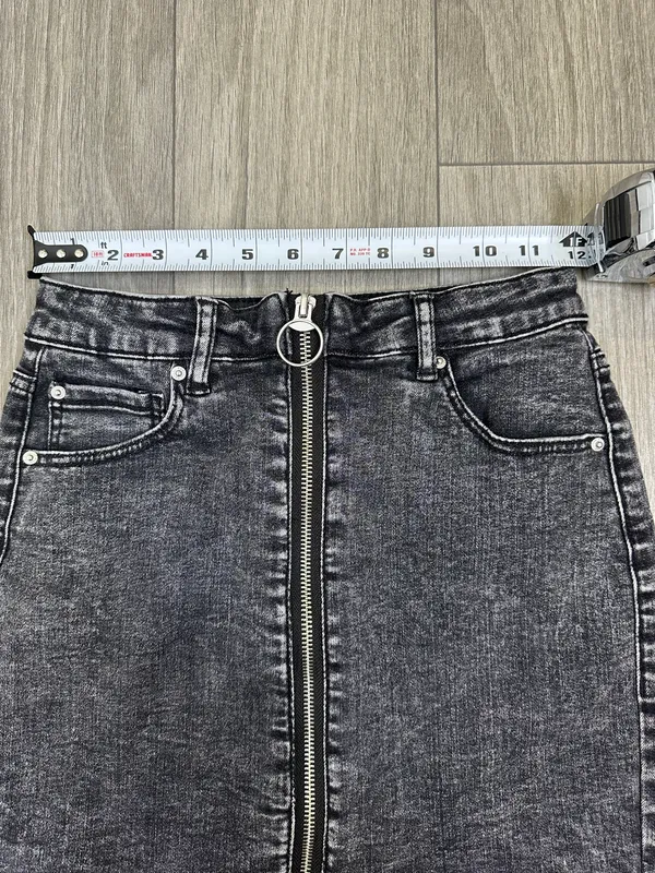 Garage Washed Black Mini Skirt XS Front Zipper - Image 5