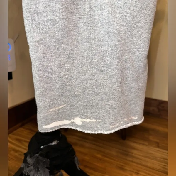 GUC Nike sweatpants size M. Cut off bottoms rims - Image 3
