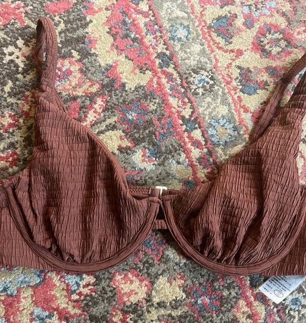 NWOT Abercrombie &fitch bikini top - Image 4