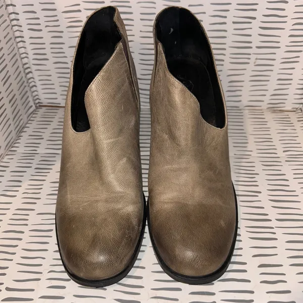 Free People Terrah Grey Leather Cut Block Heel Ankle‎ Booties Shoes Women 8.5 39 - Image 5
