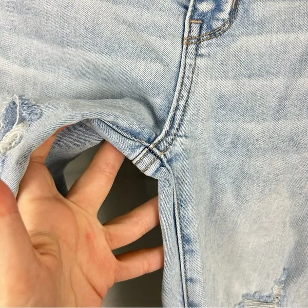 American Eagle Distressed Light Wash High Rise Jegging Size 2 - Image 6