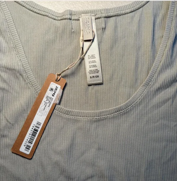 Skims soft lounge rib tank in talc - Image 2