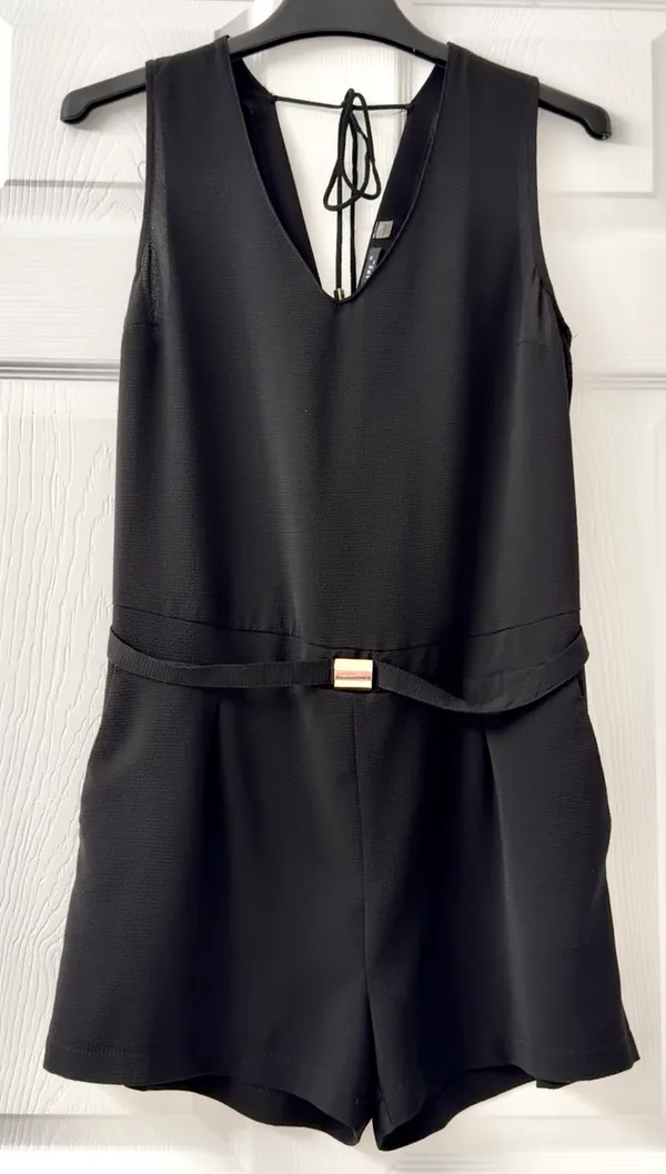 Black Tape Black Women's V-Neck Short Romper With Pockets. M (New without tag) - Image 2