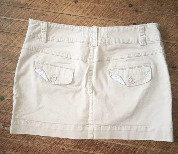 American Eagle tan size 2 Y2K mini skirt - Image 3