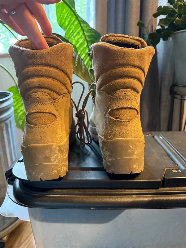 Kenetrek hiking boots Brown Size 7 - Image 4