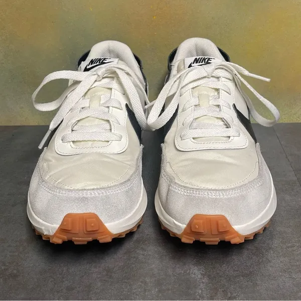 Nike Waffle Debut Women's White Retro Style Sneakers Size 11 - Image 5