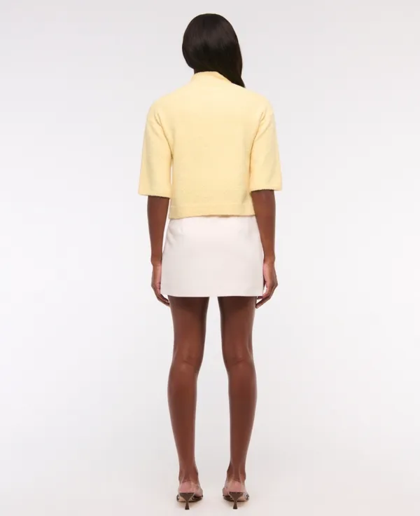Abercrombie Yellow Mockneck Sweater Tee - Image 4