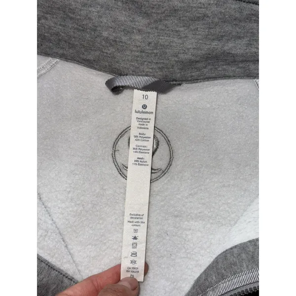 Lululemon Women's Gray Light as Warmth Jacket Full Zip Size 10 - Image 3