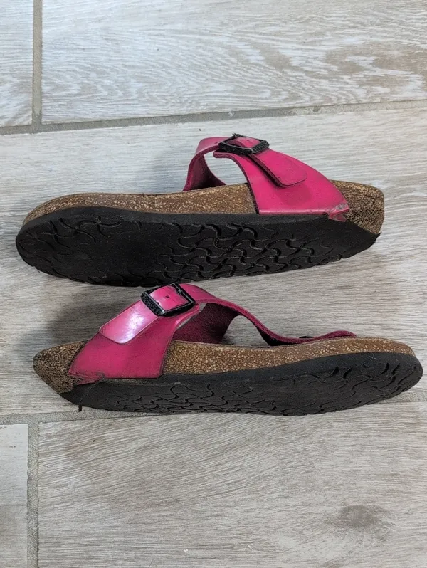 Birkenstock Patent Pink Gizeh Sandals | Women's 38 Birkenstock Gizeh Sandals - Image 10
