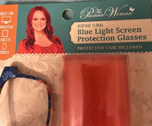 The pioneer woman blue light protection glasses New - Image 2