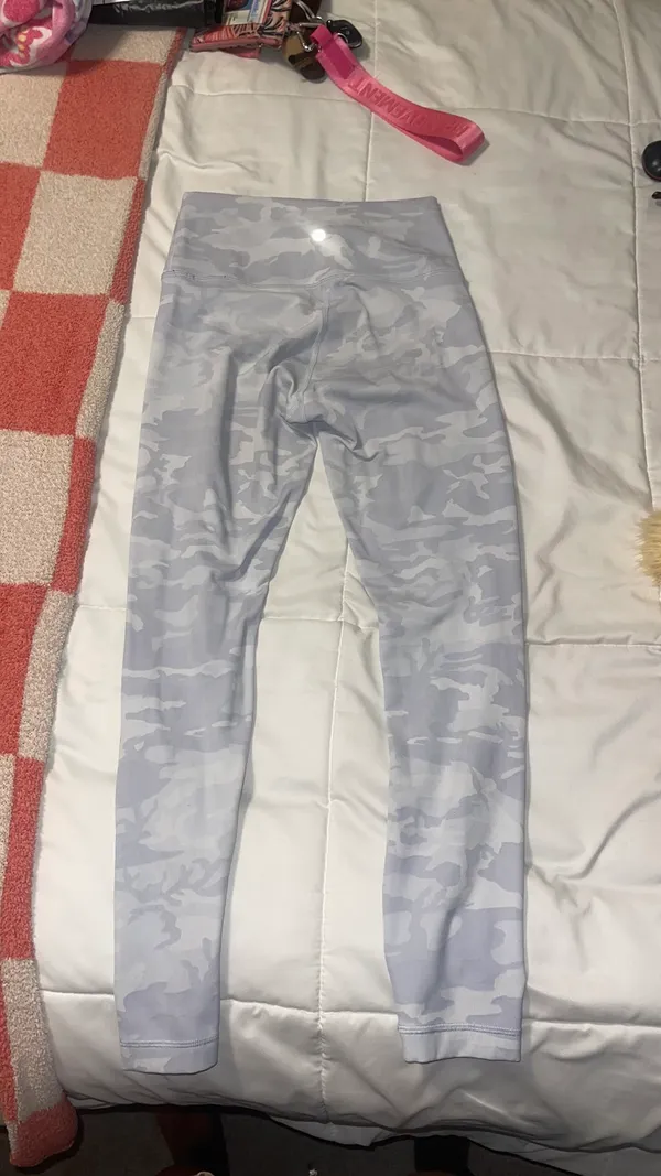 Lululemon Camo Leggings White - Image 2