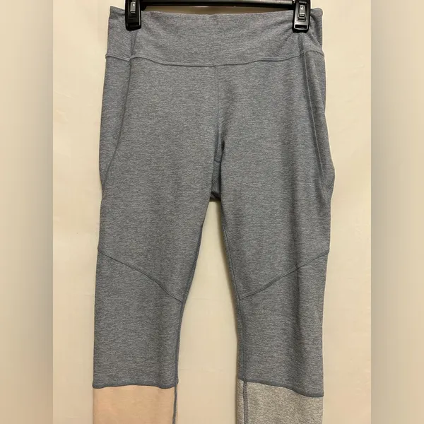 Outdoor Voices Colorblock‎ Leggings Size Medium - Image 4