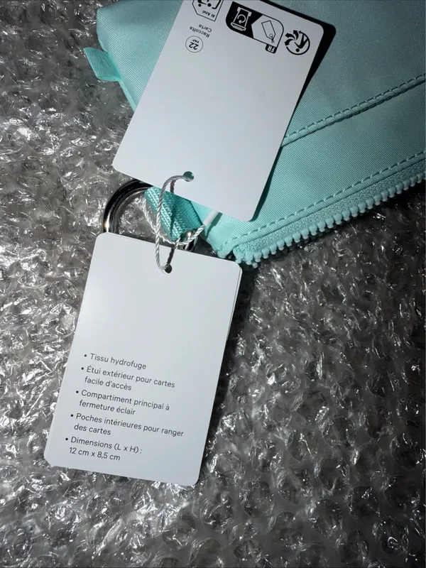 Lululemon Clippable Card Pouch - Image 6
