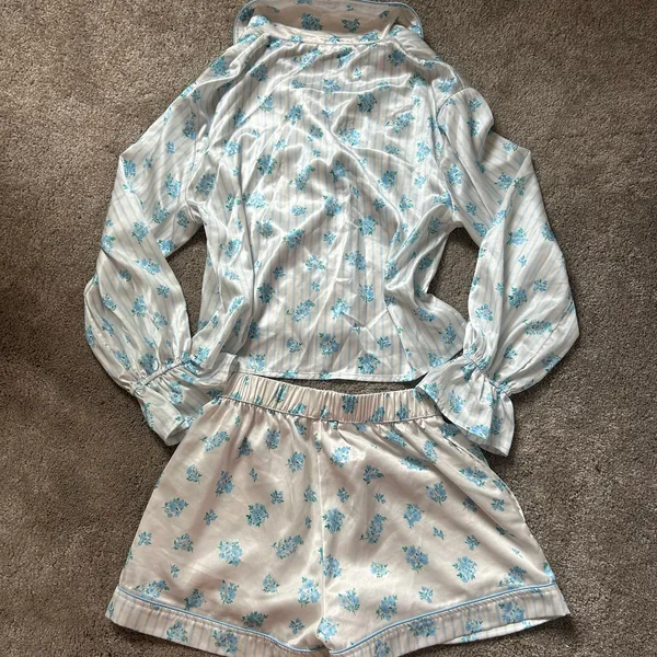 Altar’d State Ditzy Floral Blue Satin Pajama Set Striped Size Small and XS - Image 3