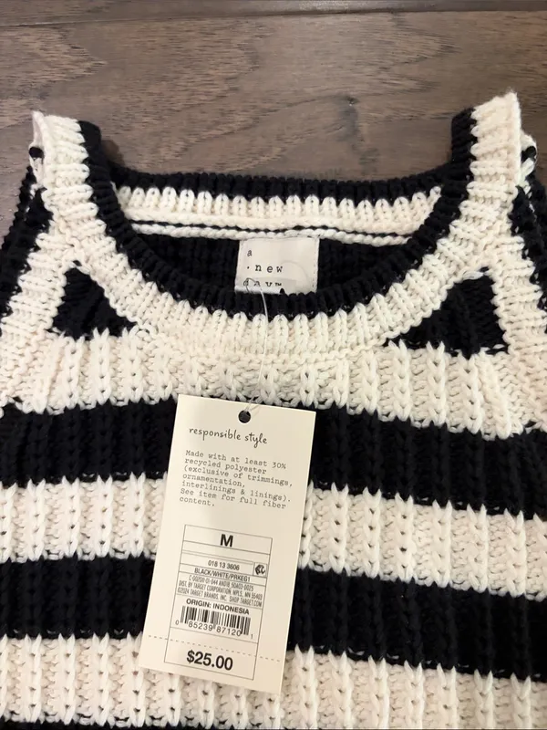 New With Tags A New Day Sweater Tank Sz M - Image 3