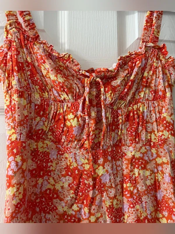 ASTR The Label Orange Floral Milkmaid Ruched Midi Dress Size M - Image 4