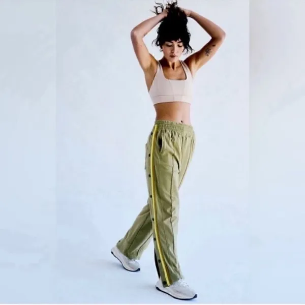 Free People Movement Baby Got Back Green Sweatpants(Size Small) - Image 2