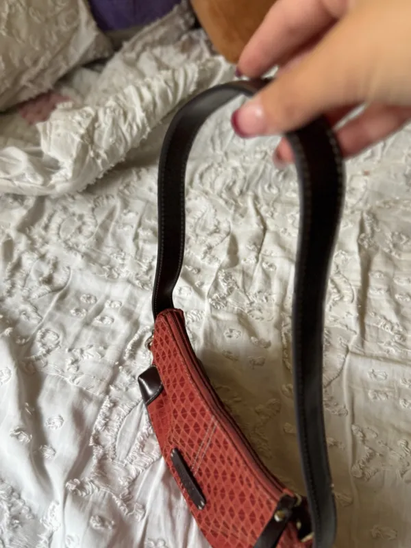 Nine & Co. Red Geometric Shoulder Bag with Dark Brown Trim - Image 4