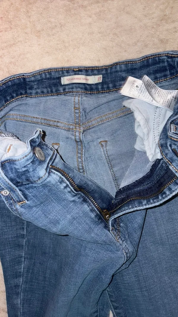 Levi’s 721 High-Rise Skinny - Image 2
