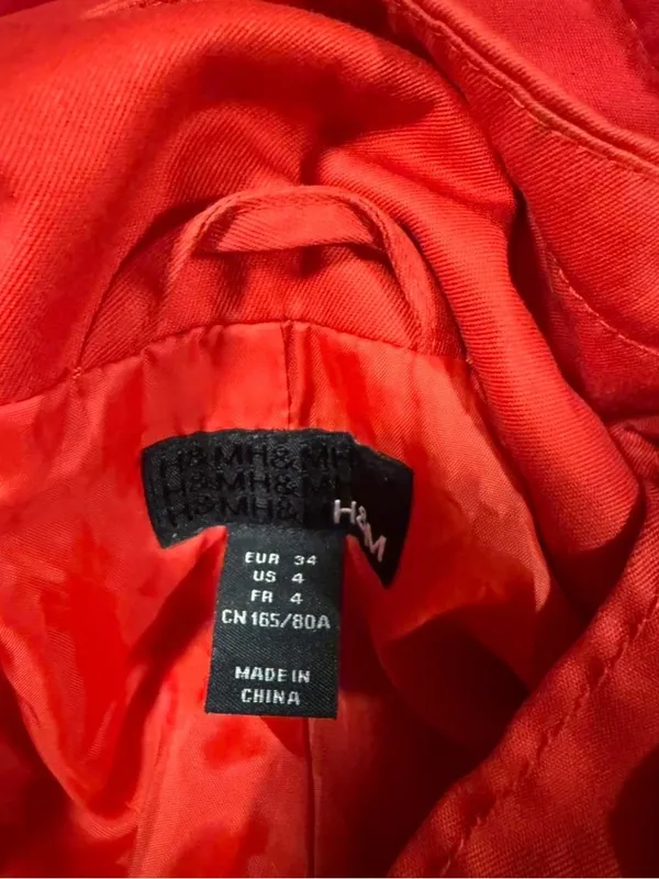 Old Money Y2K H&M red peacoat with a stand collar size 4 - Image 8