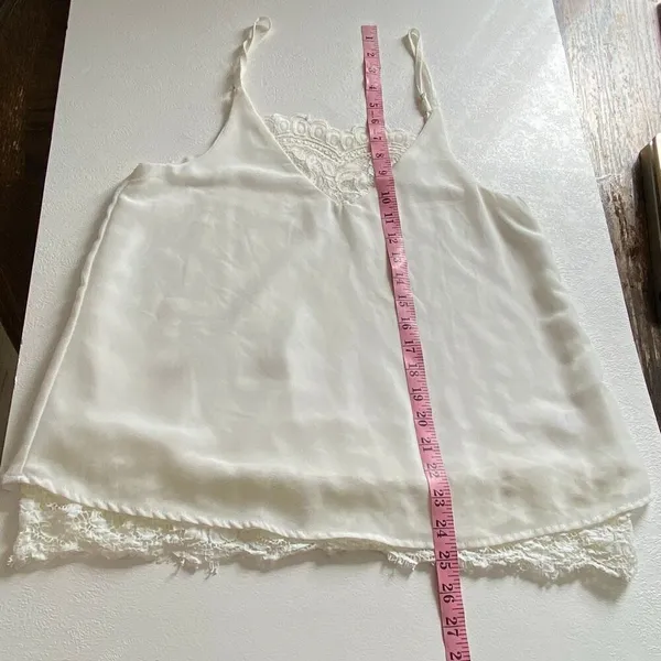Entro White Lace Trim Cami Tank Top Size Small Flowy Boho Feminine Blouse - Image 6