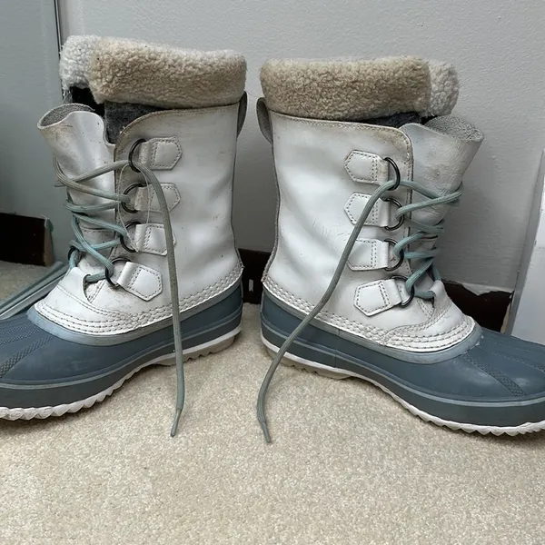 Sorel: White and Blue Waterproof Winter Boots - Image 5
