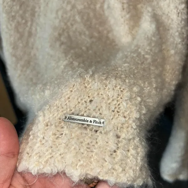 Abercrombie & Fitch sweater - Image 2