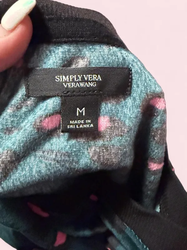 Simply Vera Vera Wang Dark Green Pajama Set with Pink Leopard Print - Image 3