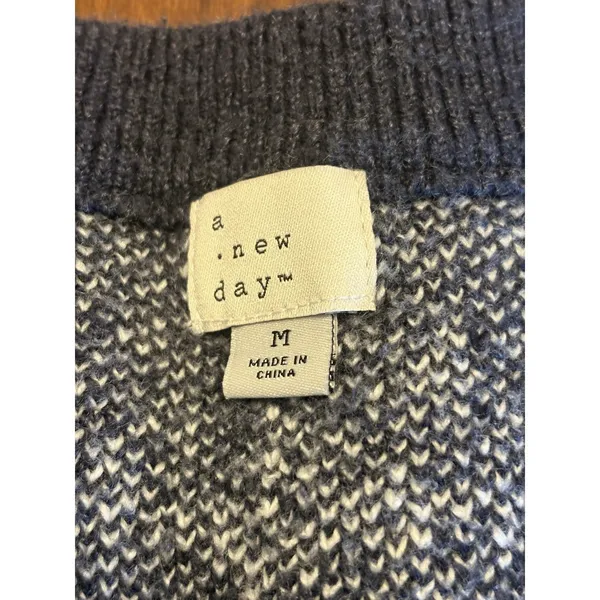 A New Day Women's Navy V-Neck Boxy Sweater Vest Windowpane Cute Chic Breathable - Image 3