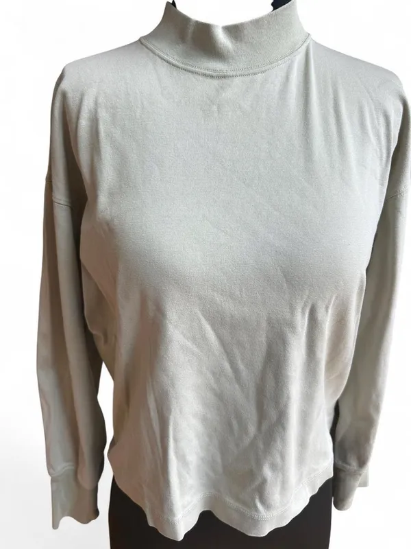 Uniqlo Minimalist Lightweight Mock Neck Long Sleeve Cotton Top in Beige - Image 3