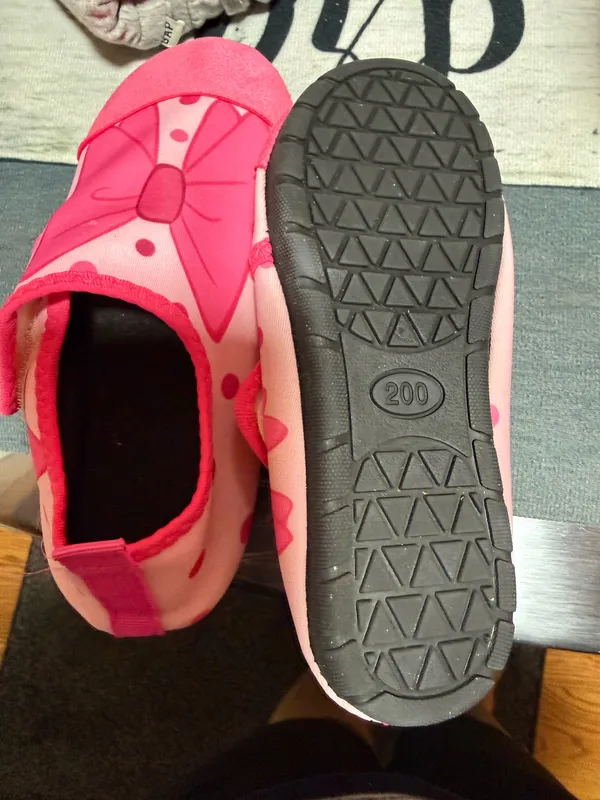 Girls Pink Bow Water Shoes - Image 2